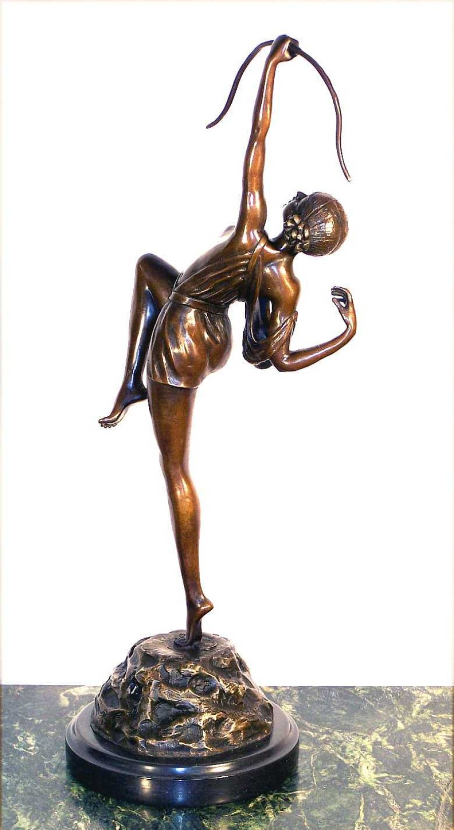 Kunst & Ambiente Art Deco Bronzefigur - Diana Mit Bogen - Signiert Pierre Le Faguays New