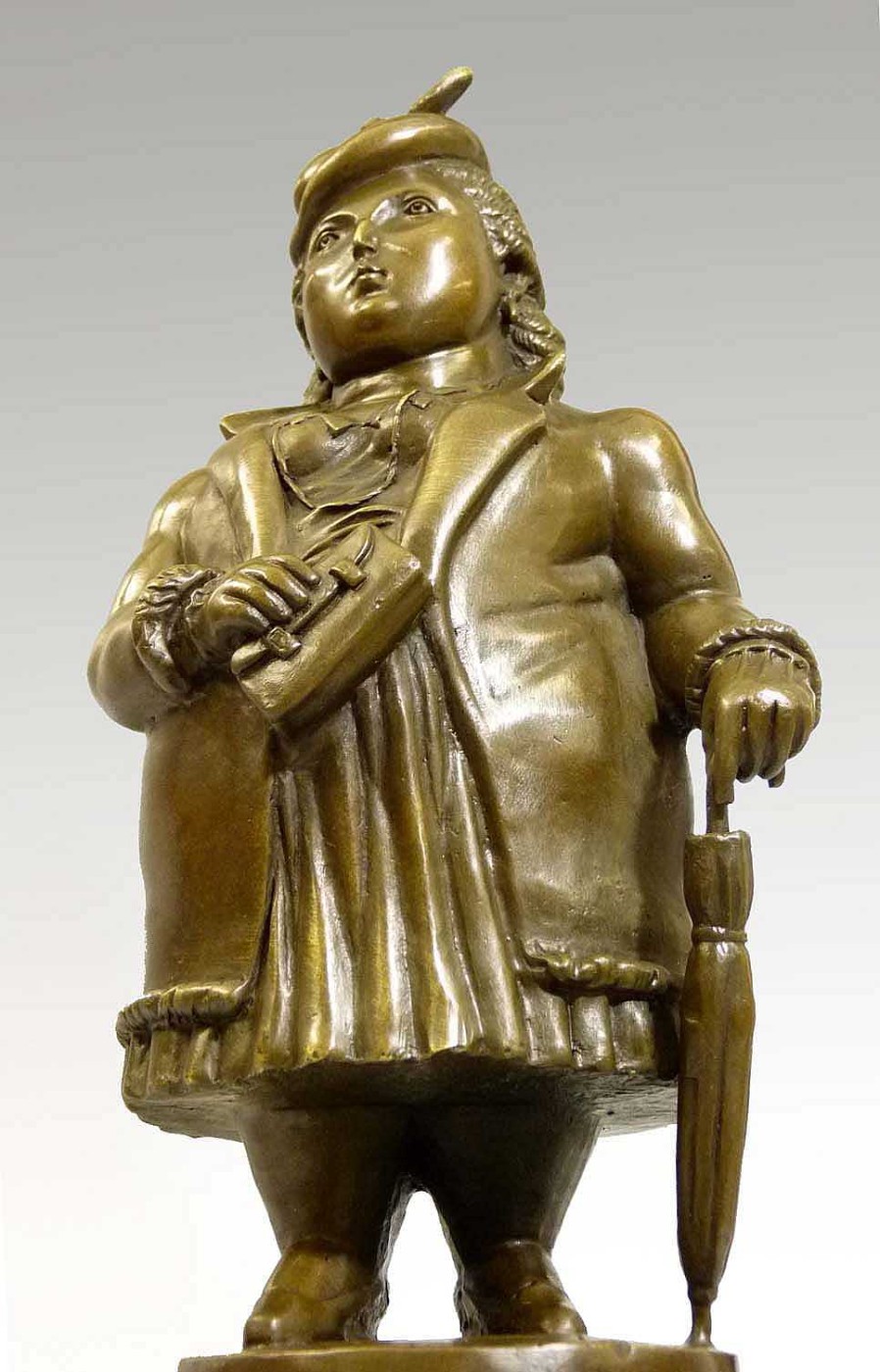 Fernando Botero Moderne Bronzeskulptur - Uppige Dame Stolzierend - Fernando Botero Hot