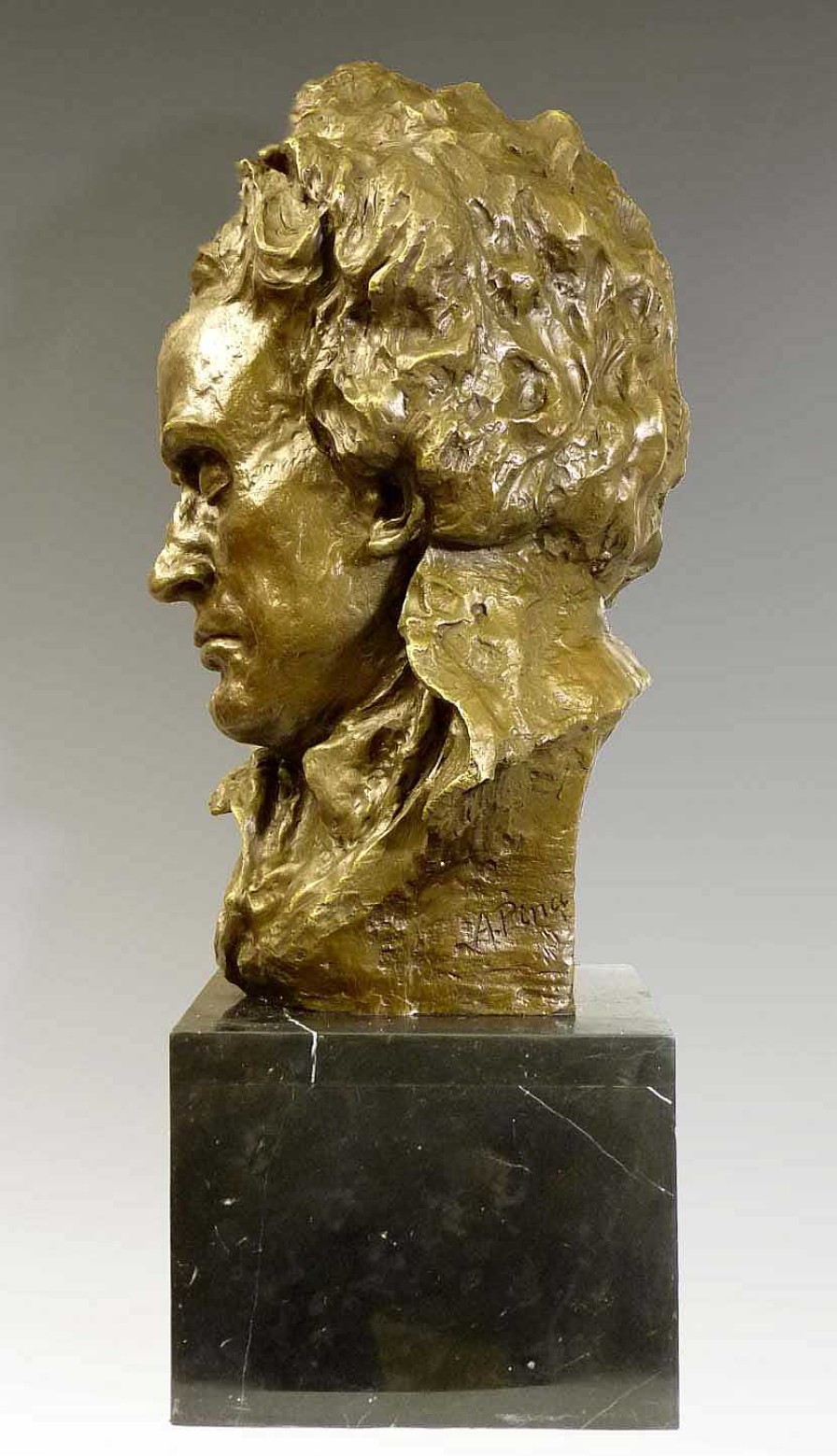 Alfredo Pina Riesige Bronzeskulptur - Beethoven Bronze Buste - Von Alfredo Pina Wholesale