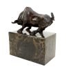 Antoine-Louis Barye Stierfigur Aus Bronze - Signiert Barye - Tierskulptur Hot