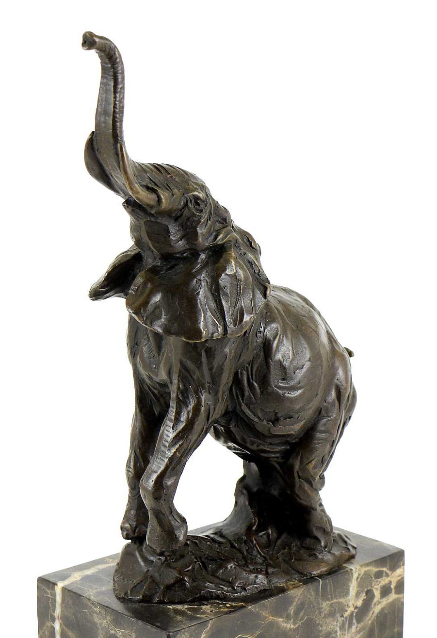 Miguel Fernando Lopez (Milo) Bronzeskulptur Auf Marmor - Springender Elefant - Signiert Milo Wholesale